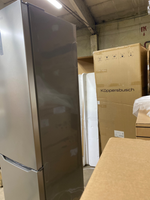 Отдельностоящий холодильник с нижней морозильной камерой Kuppersbusch FKG 6600.0 E-02