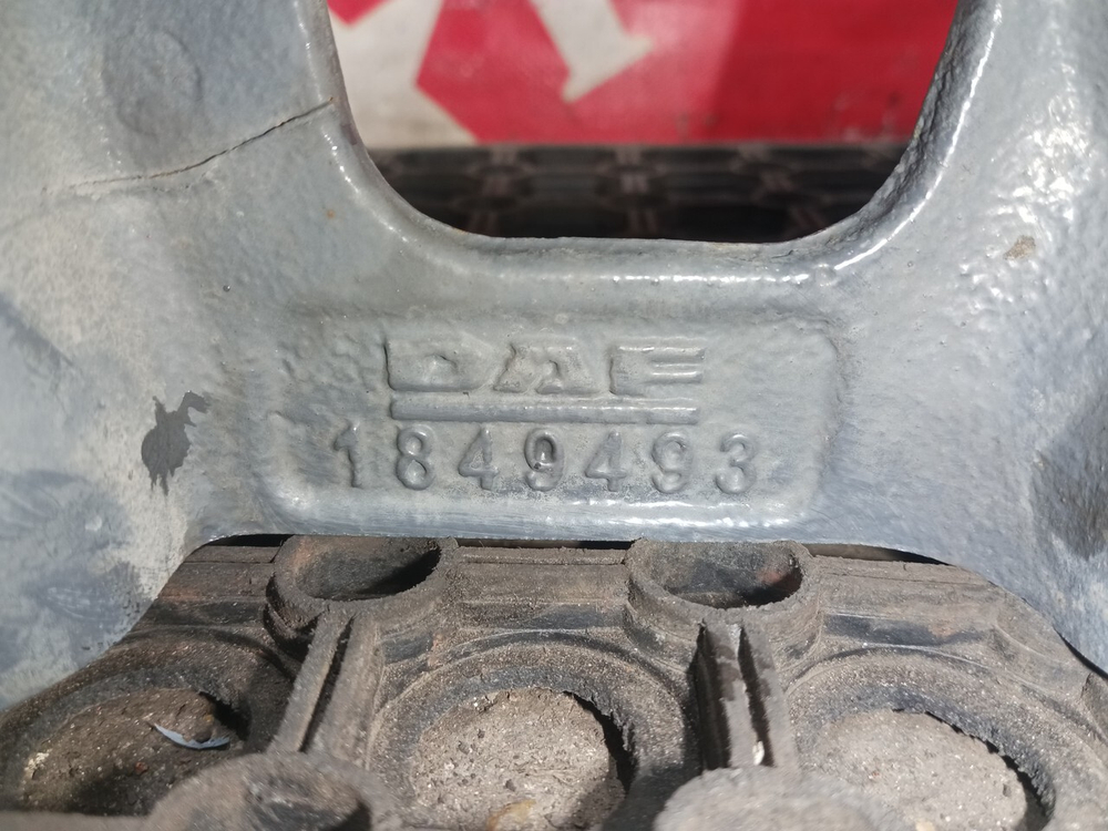 Кронштейн рессоры передней правый 2018г.