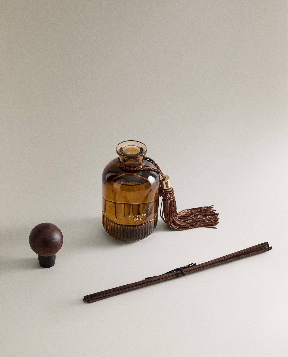 Zara Home - Освежитель воздуха mikado majestic oud, 190 мл