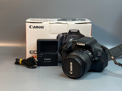 Canon 600D kit 18-55mm 3.5-5.6 IS ll 5.700 кадров