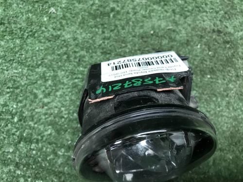 ПТФ правая Toyota Land Cruiser Prado 150 17-нв LED