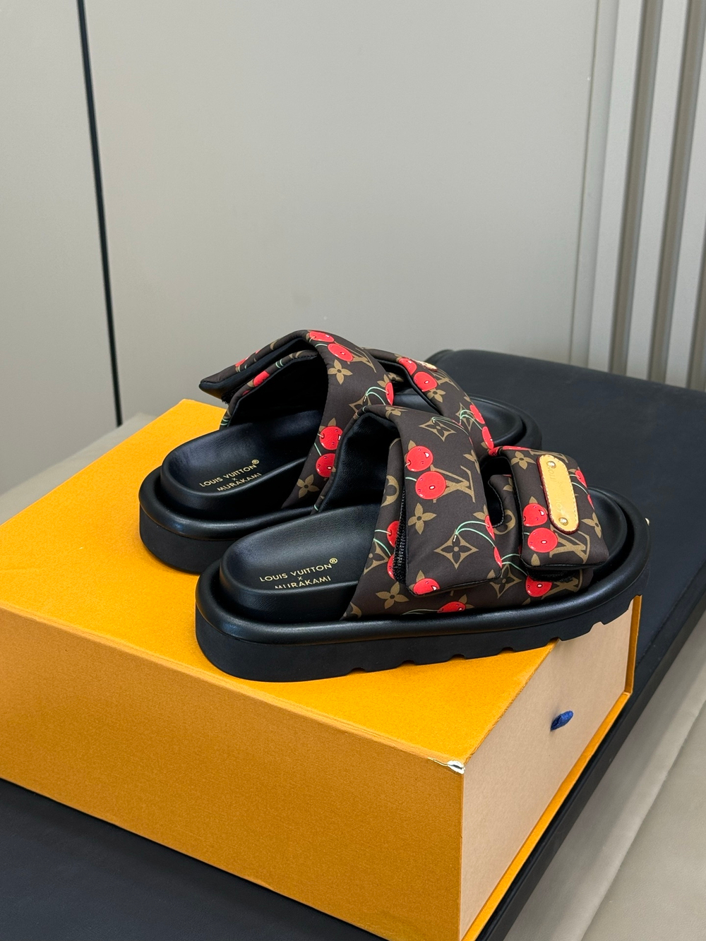 Louis Vuitton Pool Pillow Flat Comfort Mule (4 colors)