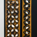 Комод с цветами и птицами