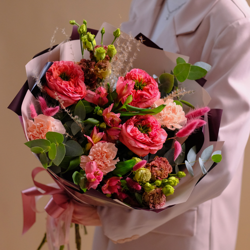 Купить Яркий букет с пионовидными розами Мандарин Экспрешн #193