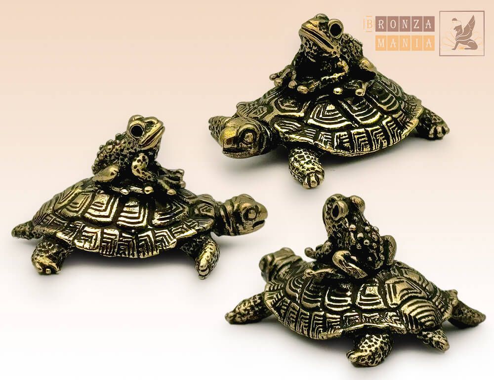 фигурка Лягушка на черепахе