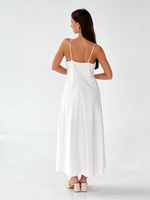 Платье на брителях