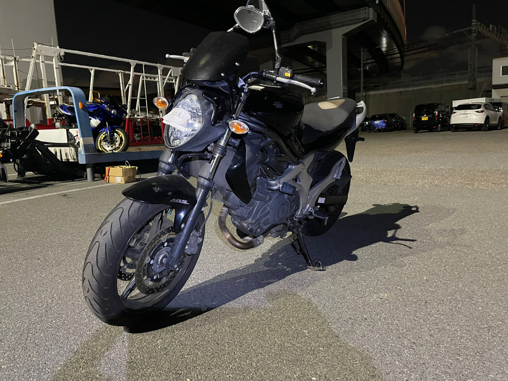 Suzuki Gladius SFV400 ABS , 2014