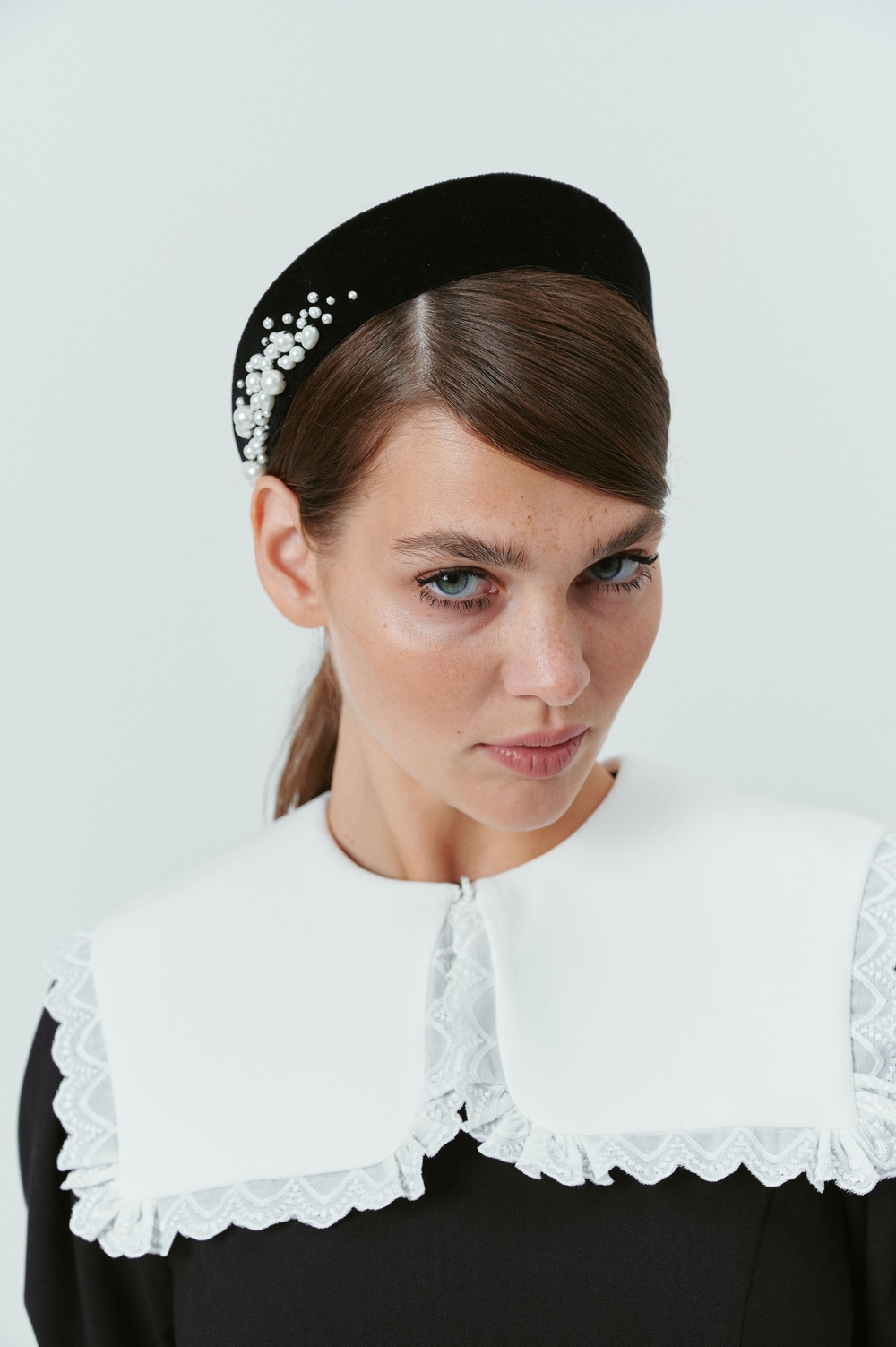 Кокошник с декором из жемчуга