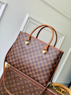 Louis Vuitton Riverside