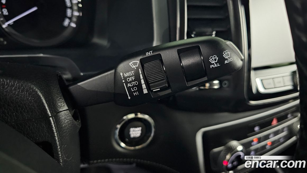 KG Mobility (Ssangyong) Rexton Sports KHAN Дизель 2.2 2WD (01.2020)
