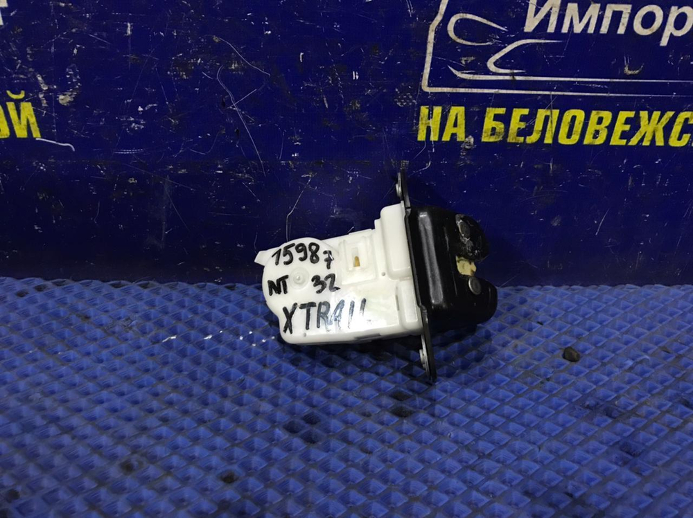 Замок багажника NISSAN X-TRAIL 2013-2017