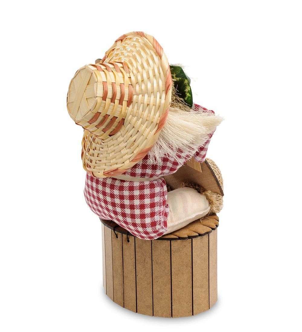 DO-114 Домовик Славуся на сундук с топором и дровами - Вариант A