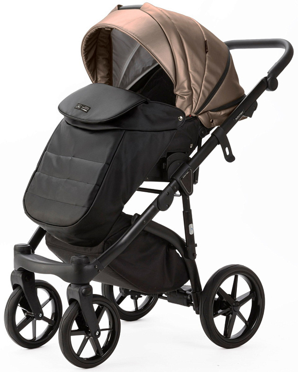 Детская коляска Adamex Nola Deluxe 2 в 1 N-SD11 (ТЕМНО-БЕЖЕВЫЙ ПЕРЛ+ЧЕРНАЯ КОЖА)