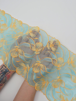 Вышивка на сетке яркий тиффани с насыщенным желтым эластичная ширина 22 см ОТРЕЗЫ