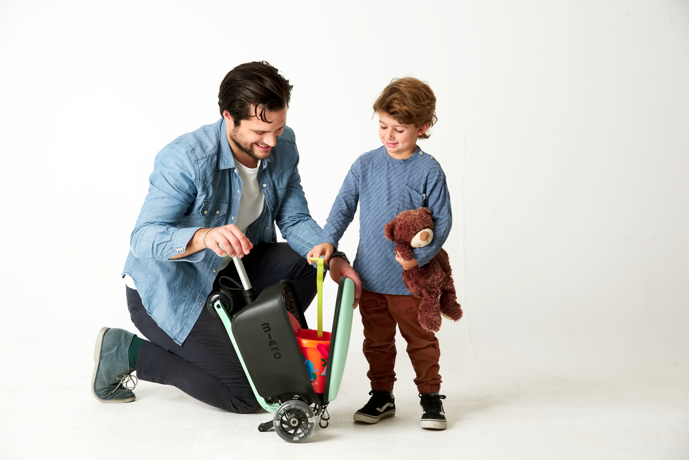 Чемокат Micro Luggage Junior LED ментоловый