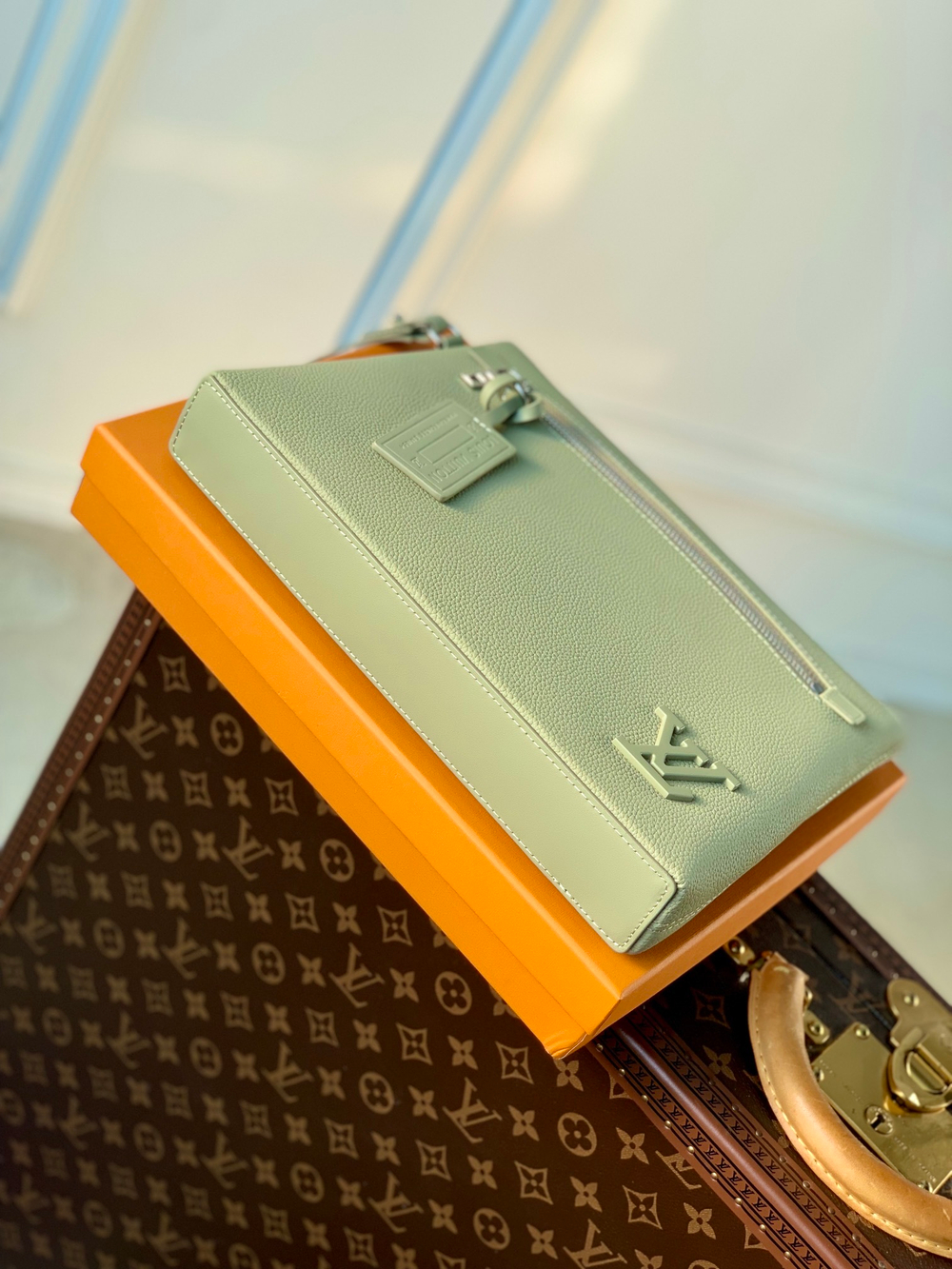 Louis Vuitton Takeoff Pouch