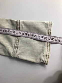 Куртка Benneton светлая, визуально на 44 размер