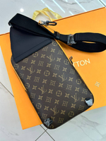 Сумка-слинг Louis Vuitton