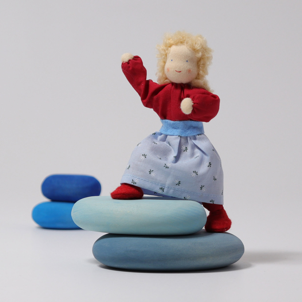 Вальдорфская текстильная кукла "Мама со светлыми волосами", 14 см