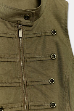 ZARA ЖИЛЕТ НА МОЛНИИ И ПУГОВИЦАХ, ХАКИ