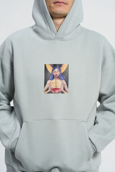 Худи с девушкой от «Чайной бухты»