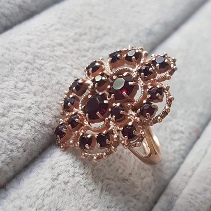 Кольцо с Гранатами