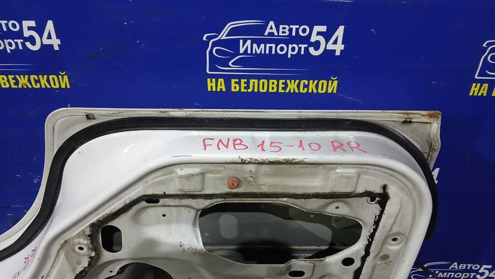 Дверь задняя правая NISSAN SUNNY 2000