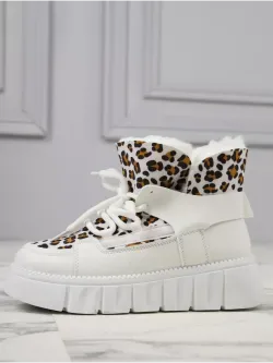 Зимние ботинки на платформе