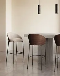 Барный стул Eamy светло-коричневый с отделкой орех