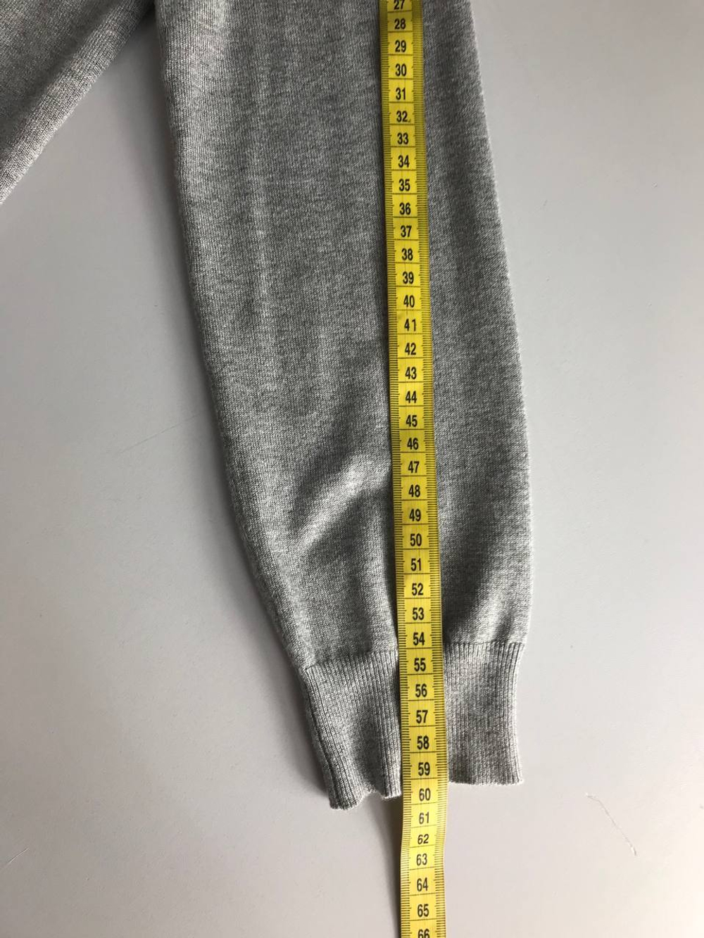 Кардиган базового оттенка, визуально на 46/48 размер