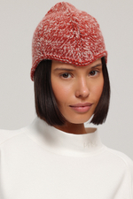 Вязаная шапка-шлем