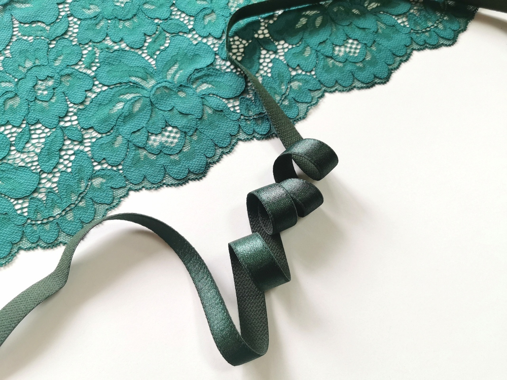 Бретелечная резинка без фестонов, 15 мм, с блеском, хвойный, (Арт: BR740/15-5444), м