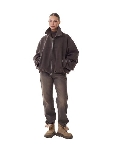 Объемная куртка шоколадного цвета из замши