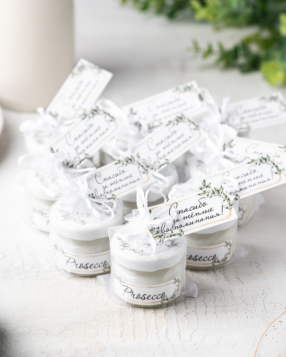 Свеча-бонбоньерка в подарок гостям