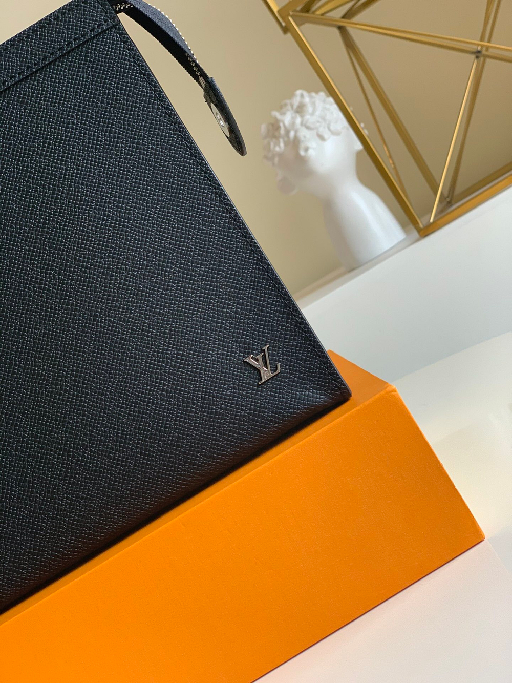 Louis Vuitton Pochette Voyage MM