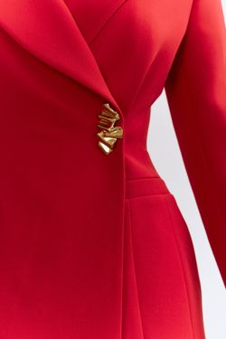 Пиджак приталенный красный