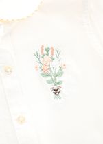 кардиган с рубашкой и джинсами