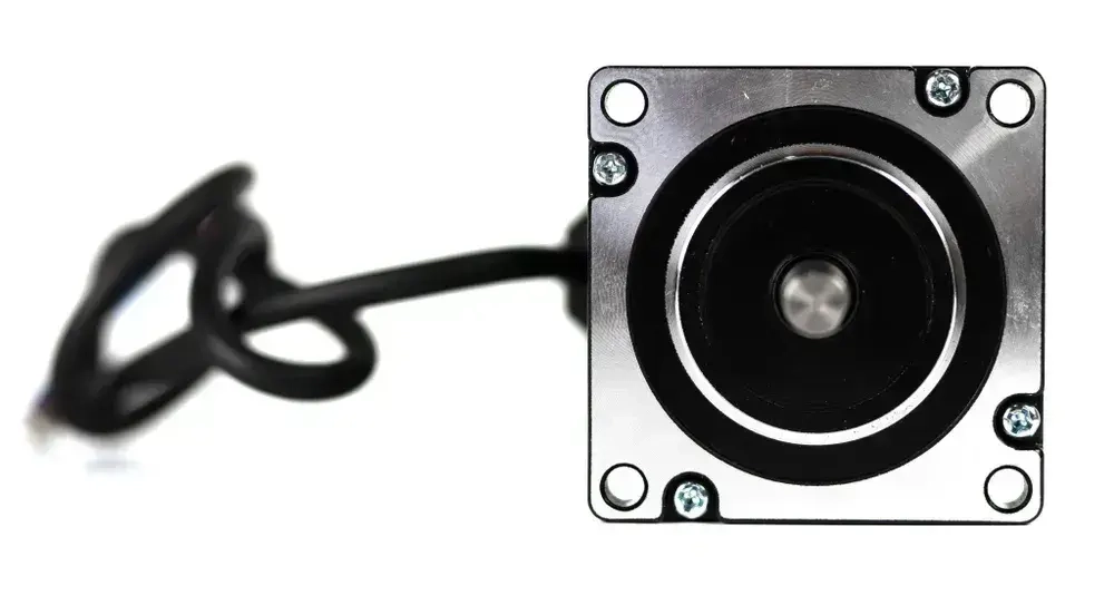 Шаговый двигатель Nema24 длина 87мм. 4А, 30кгс*см