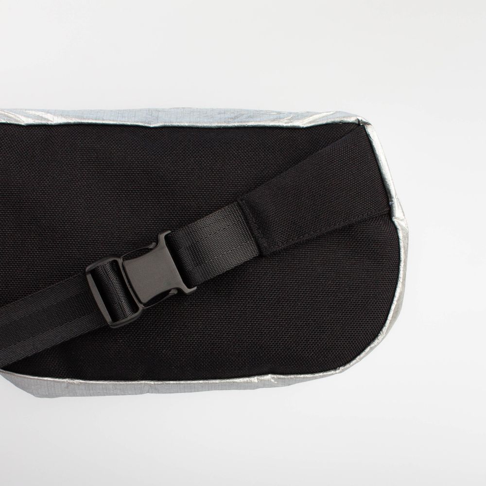 Сумка поясная Таблетка ЭС Тайвек Серебро