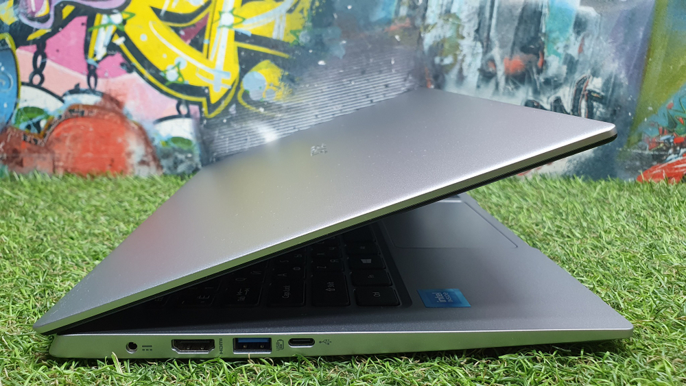 Ультрабук Acer Celeron/4 Gb/FHD/Swift 1 SF114-34-C6WS [nx.a78er.003]/Windows 10