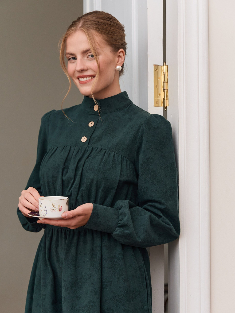 Платье с оборками