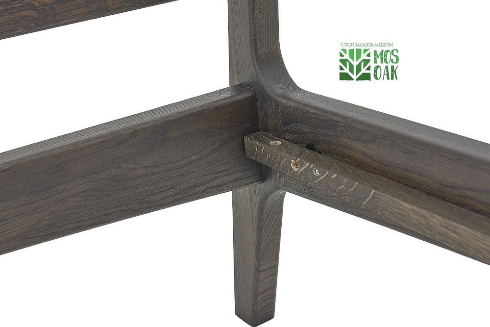 Кровать из массива дуба дизайнерская Shole