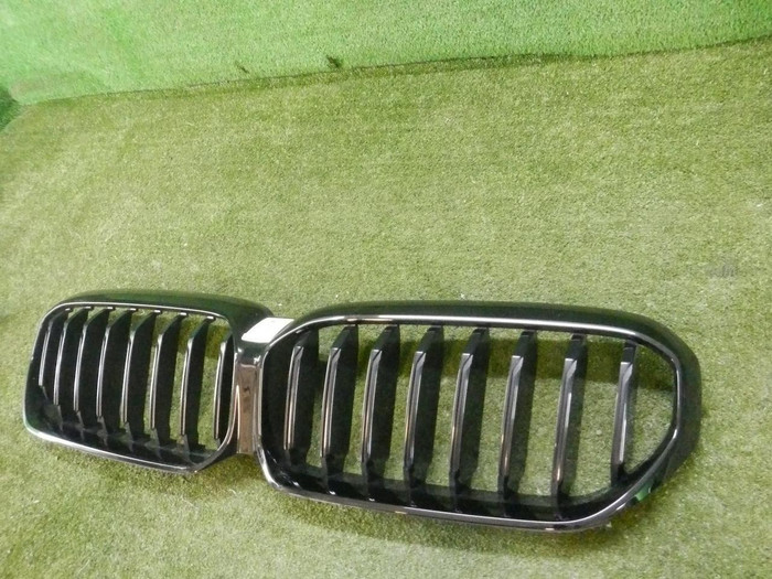 Решетка радиатора BMW 5er G30 (2020-2023)