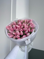 Букет из 51 нежно-розового тюльпана - нет в наличии