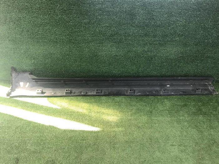 Накладка порог правая Volvo XC90 2 (2014-н.в.)