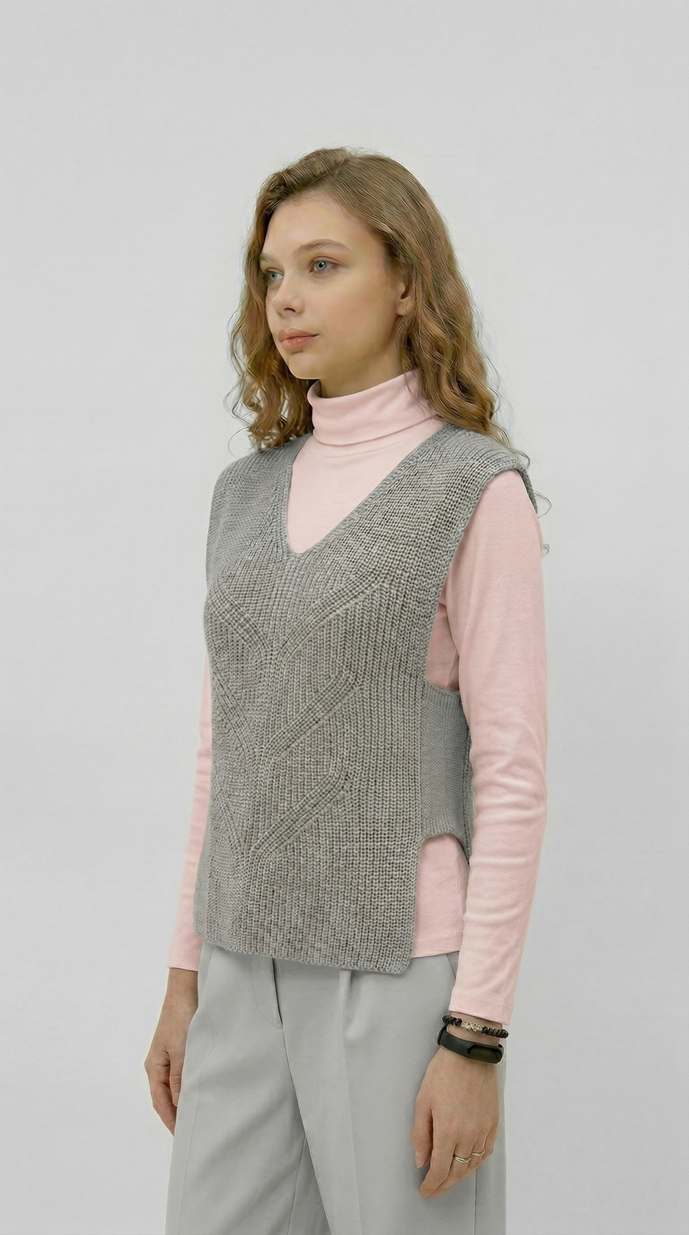 Накидка женская (жилет) НК544-33 светло-серая