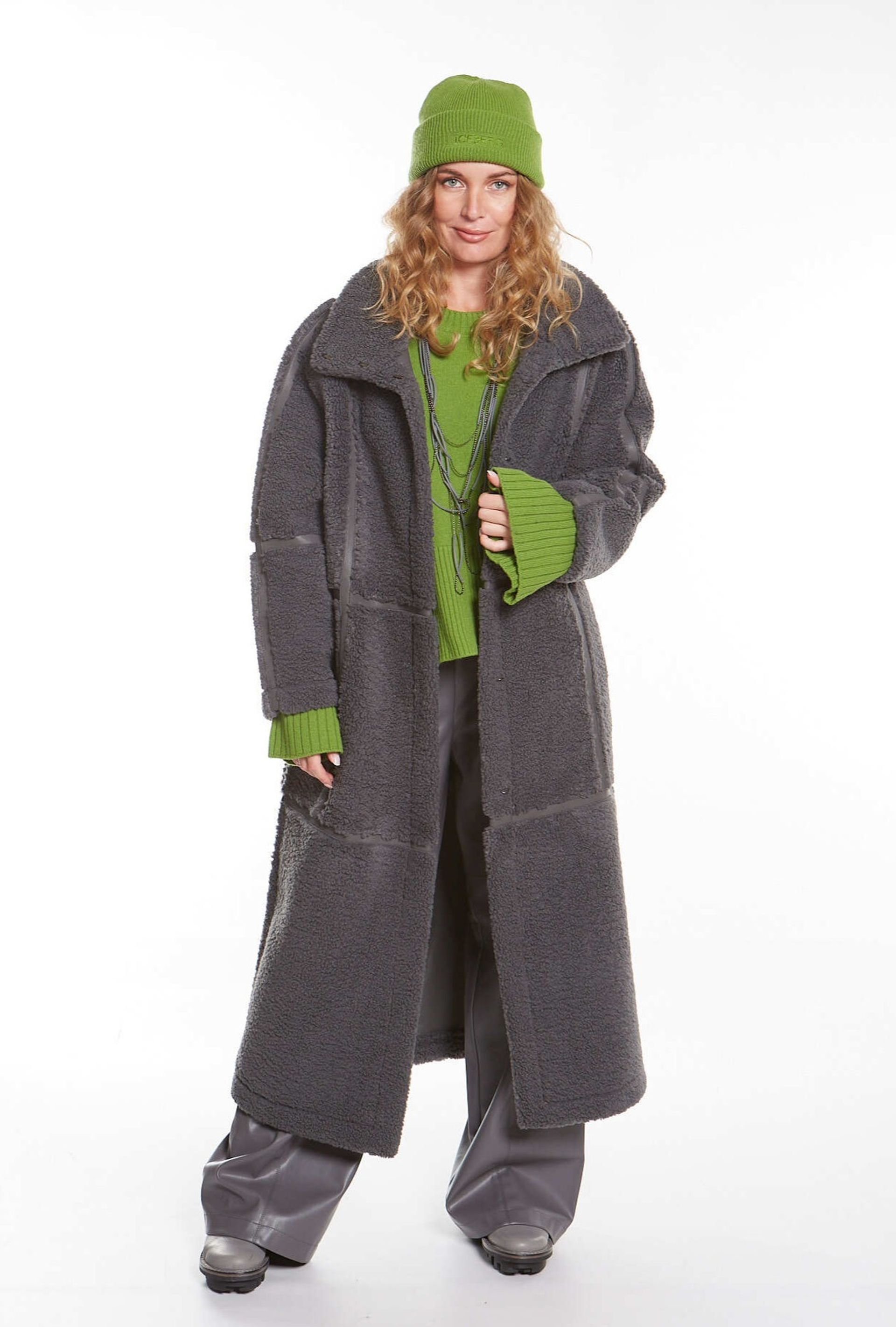 ДВУСТОРОННЕЕ ПАЛЬТО СО ВСТАВКАМИ ИЗ ИСКУССТВЕННОЙ КОЖИ