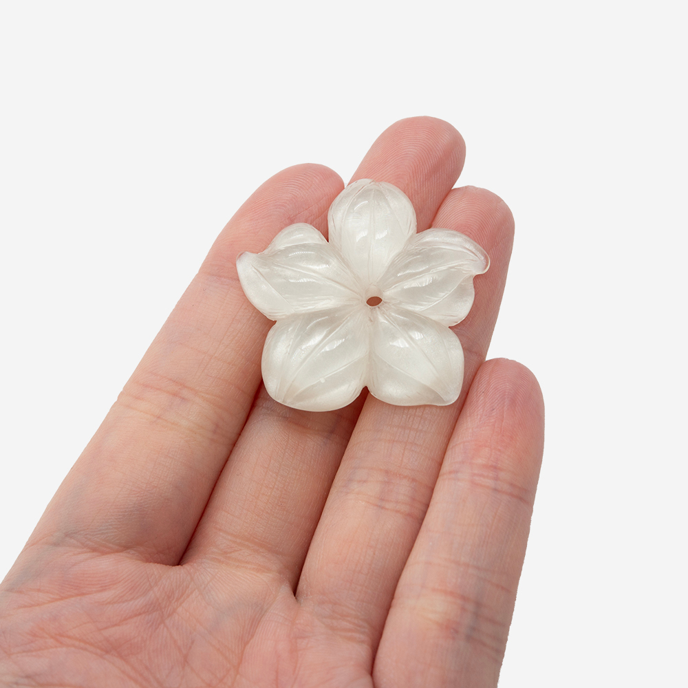 Подвеска "Цветок", 33,5мм, кремовый акрил