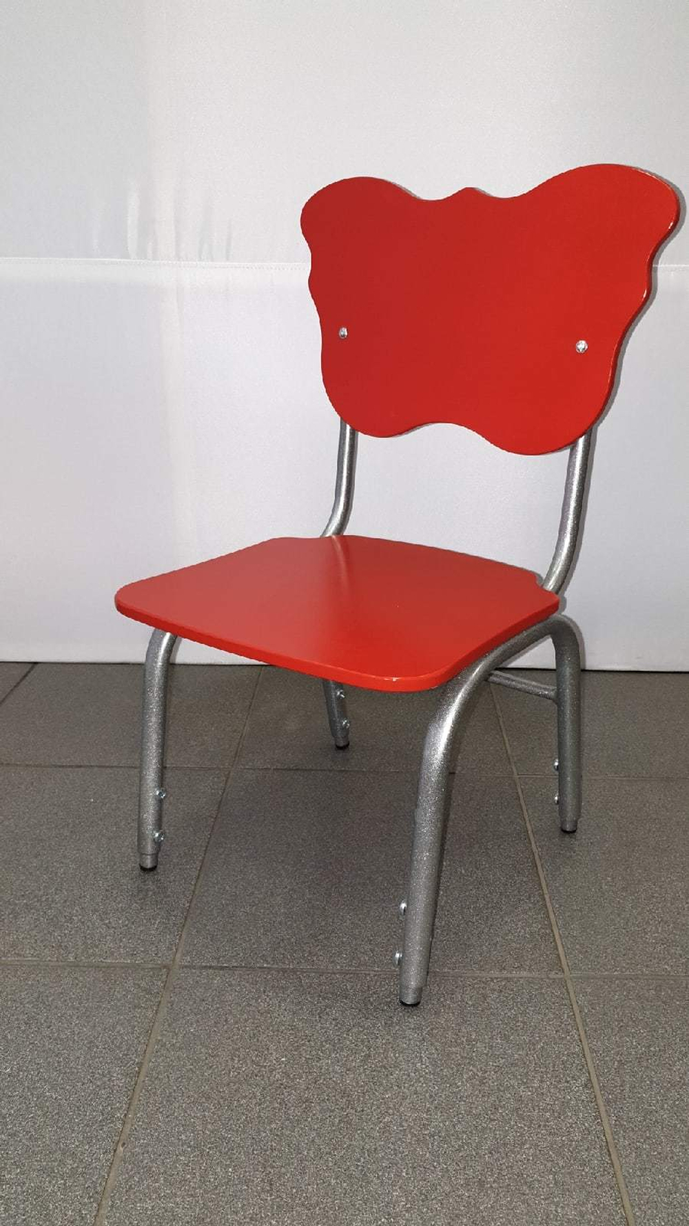 Стул детский "Мотылек" на металлокаркасе, регулируемый