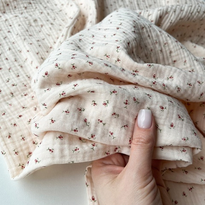 Муслин Мелкие розочки на крем-брюле